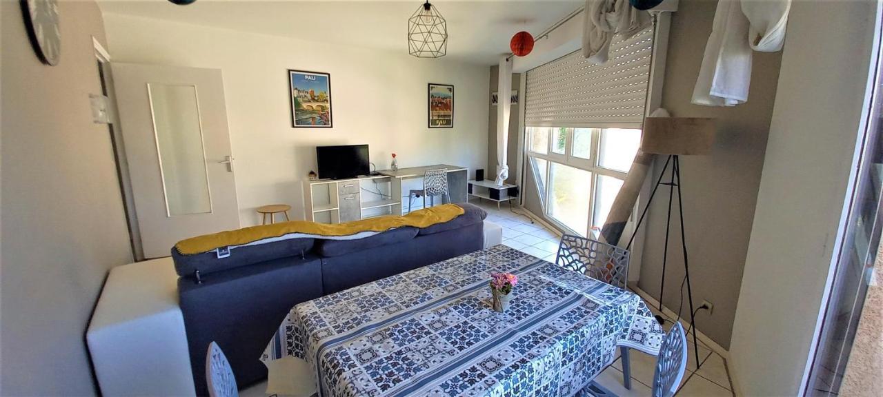 Le Petit Loup Palois - Terrasse & Wifi Fibre Apartment Pau Bagian luar foto